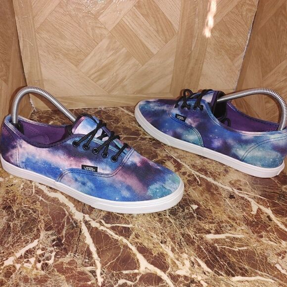 Vans women's off the wall fashion casual blue size 9. 309 - Picture 1 of 12